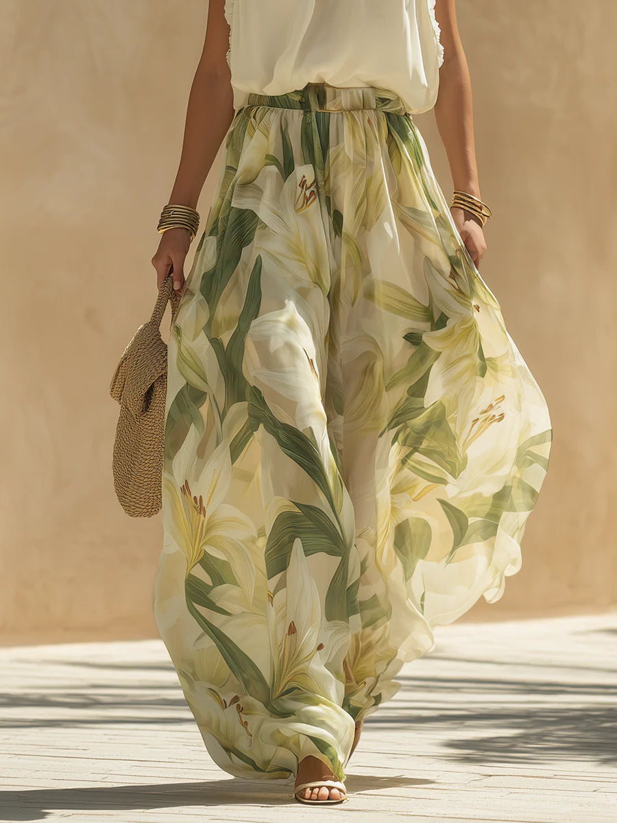 Alessandra - Completo Top Senza Maniche in Chiffon con Volants e Pantaloni con Stampa Lilium