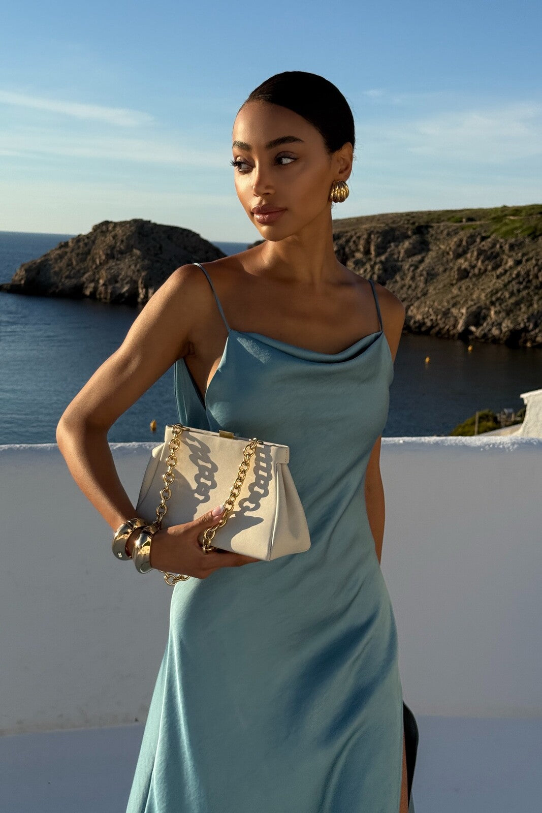 Blue Deep Backless Dress 💙✨
