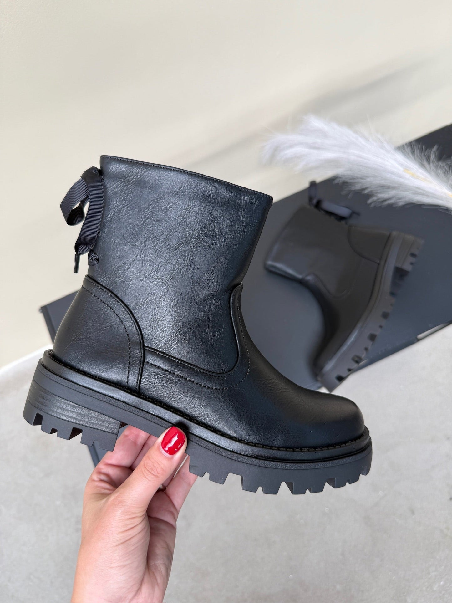 Bow Black Boots