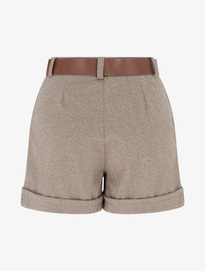 Short met omgeslagen pijpen en chevronprint. - Beige