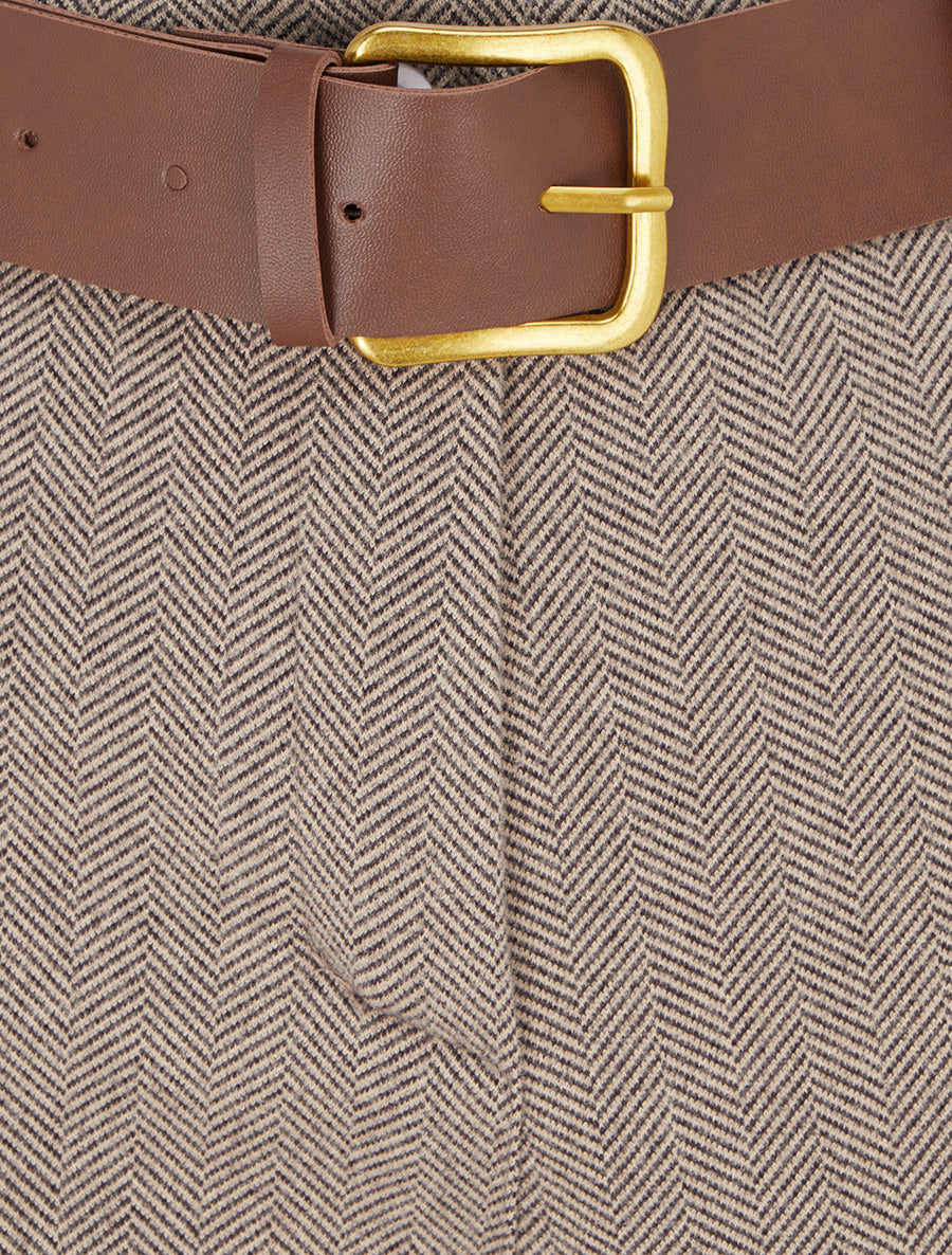 Short met omgeslagen pijpen en chevronprint. - Beige