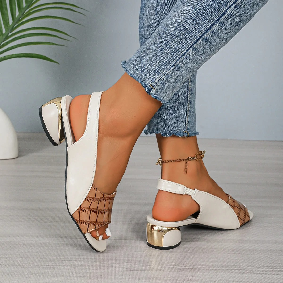 Ventina Mid Heels