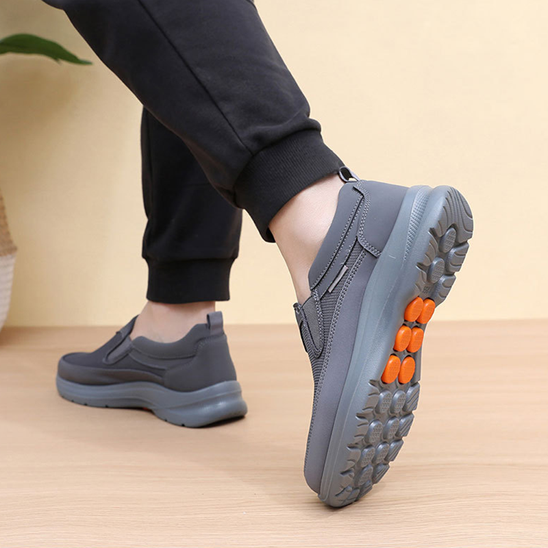 👞👟 Men’s Slip-On Walking Sneakers – Breathable, Non-Slip Comfort 👟